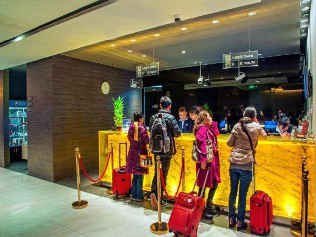 Jinjiang Inn Nanjing Road Pedestrian Streeteast Asia Hotel Shanghai Extérieur photo